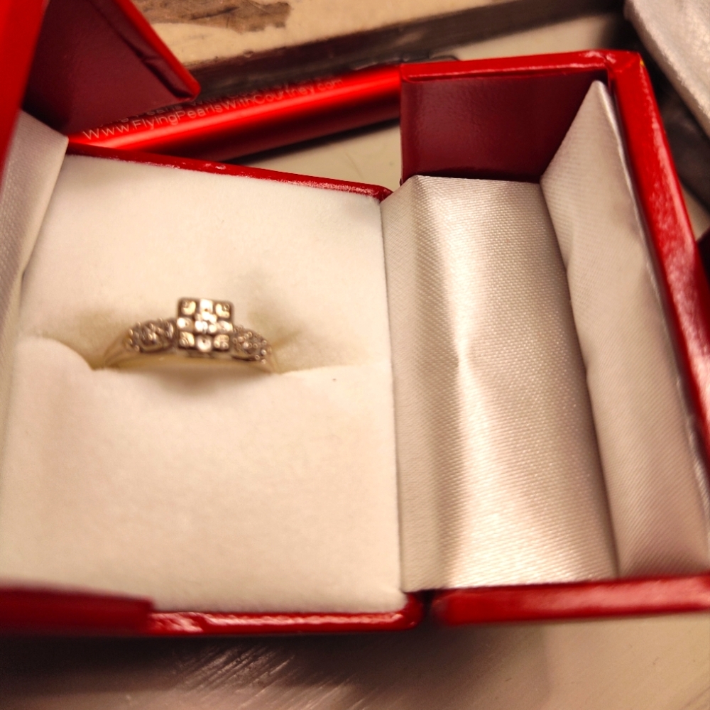 Antique White Gold Ring